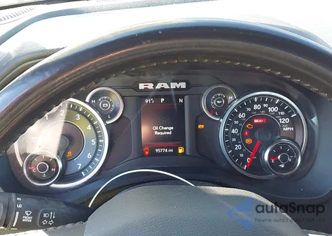 2021 Ram 1500 Big Horn 4X4 5'7 Box из США, поврежденный, VIN 1C6SRFFT7MN599174